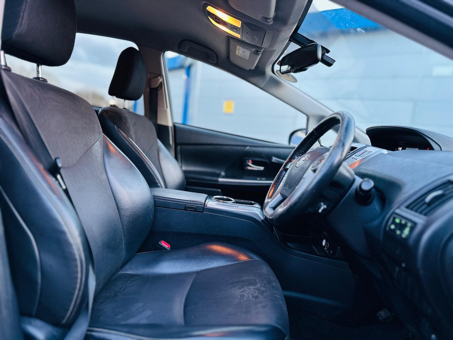 Used Toyota Prius+ 2015 for sale - 77237591: Photo 51