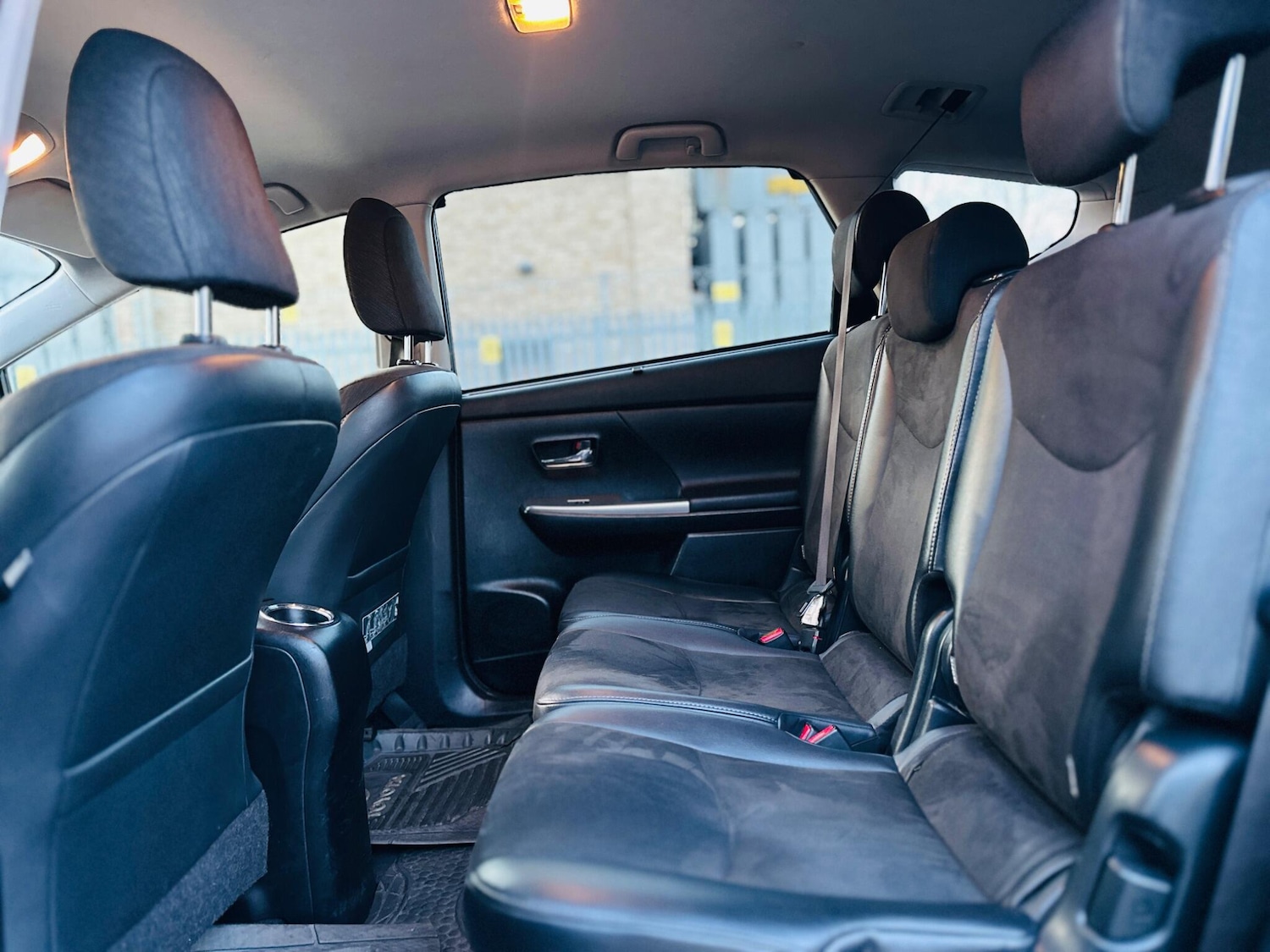 Used Toyota Prius+ 2015 for sale - 77237591: Photo 57