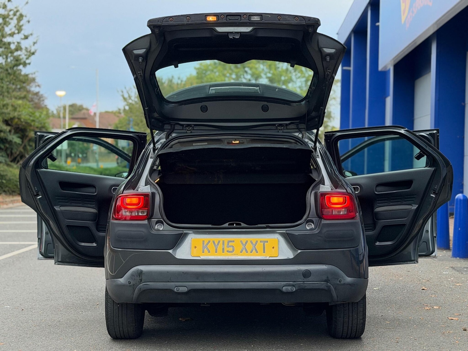 Used Citroen C4 Cactus 2015 for sale - 76151847: Photo 11