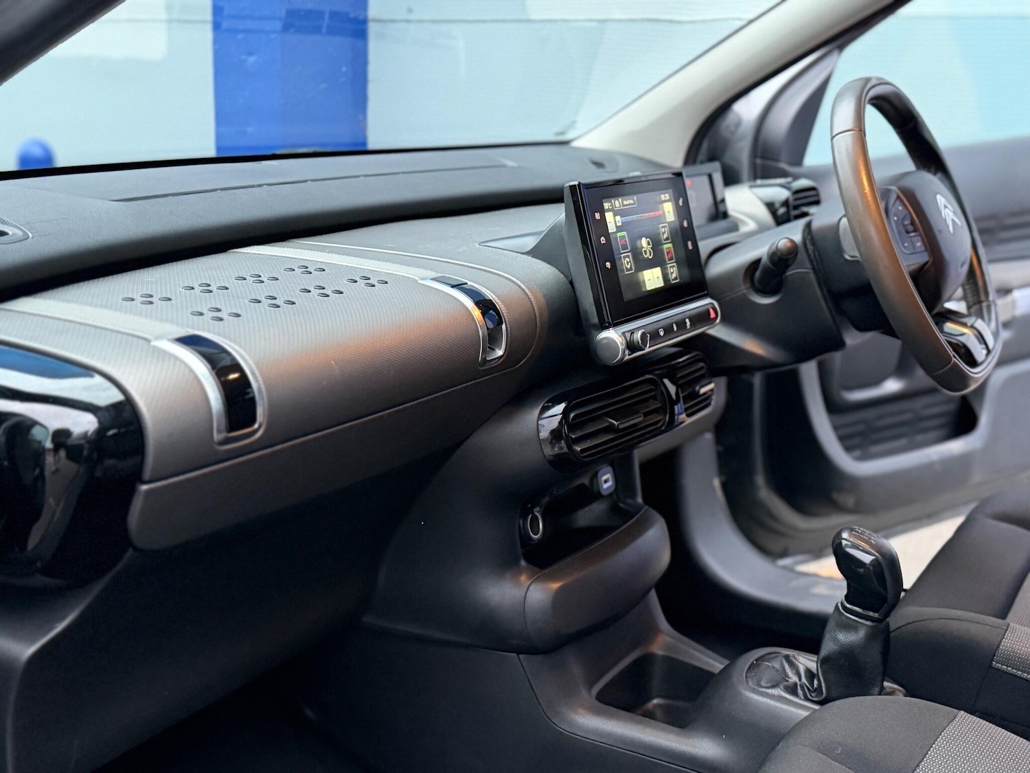 Used Citroen C4 Cactus 2015 for sale - 76151847: Photo 12