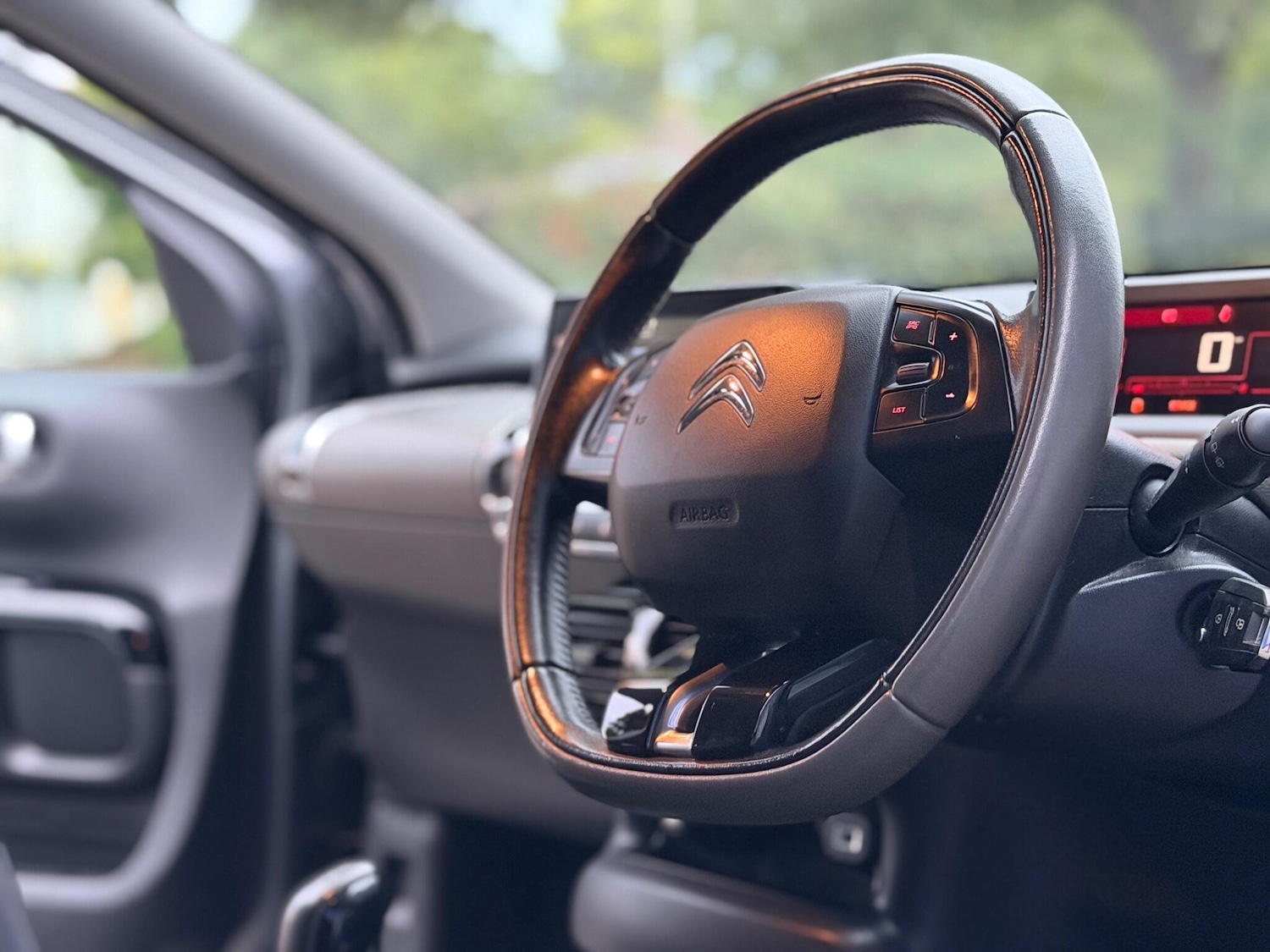 Used Citroen C4 Cactus 2015 for sale - 76151847: Photo 13