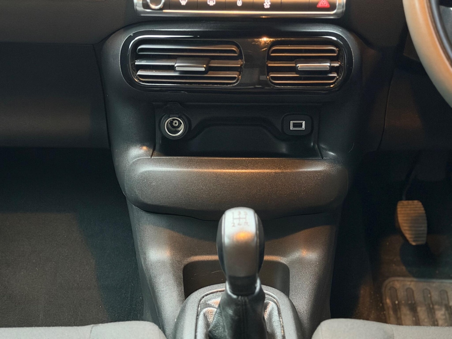 Used Citroen C4 Cactus 2015 for sale - 76151847: Photo 32