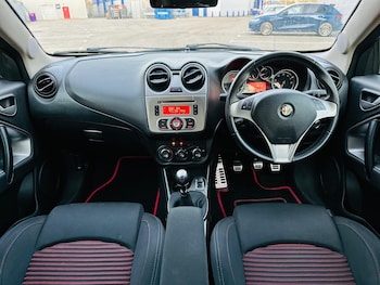 Used Alfa Romeo MiTo 2011 for sale - 76633536: Photo
