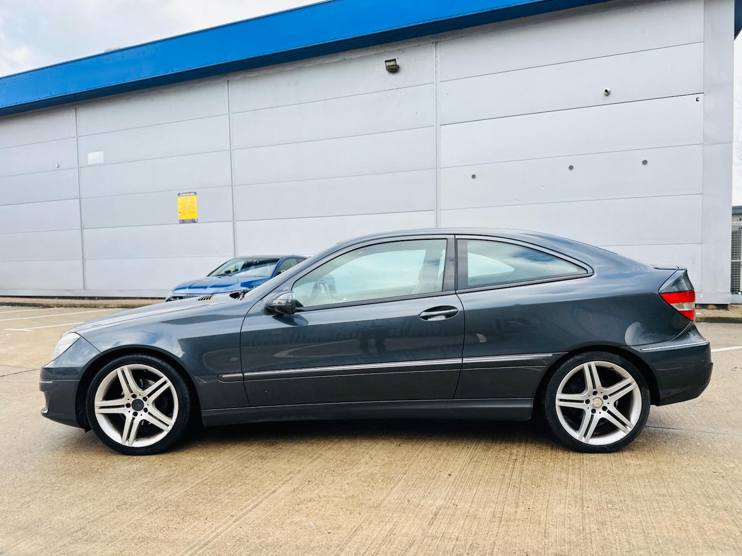 Used Mercedes-Benz CLC Class 2009 for sale - 77320951: Photo 43