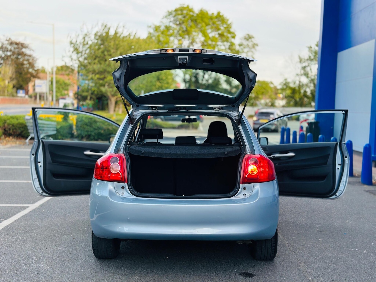 Vehicle 44