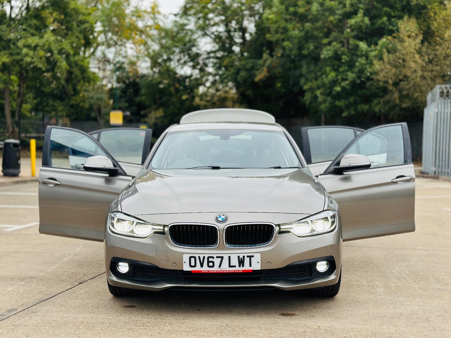 Used BMW 3 Series 2017 for sale - 76238623: Photo 10