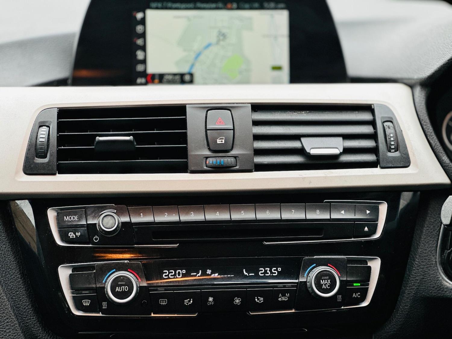 Used BMW 3 Series 2017 for sale - 76238623: Photo 19