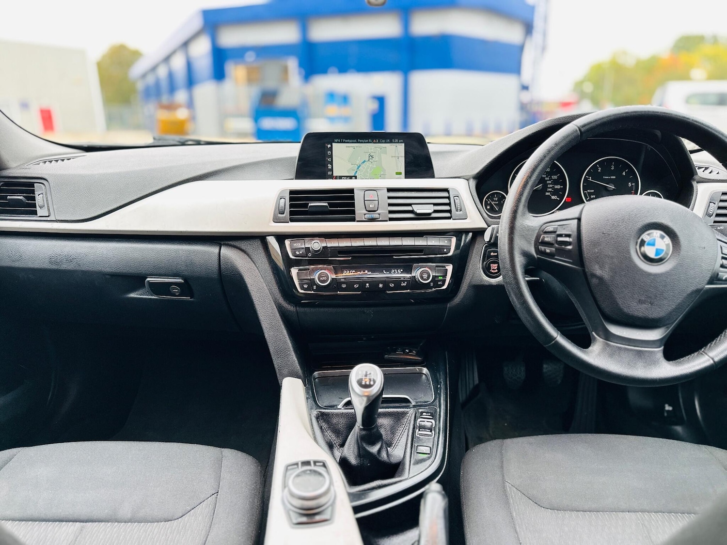 Used BMW 3 Series 2017 for sale - 76238623: Photo 21