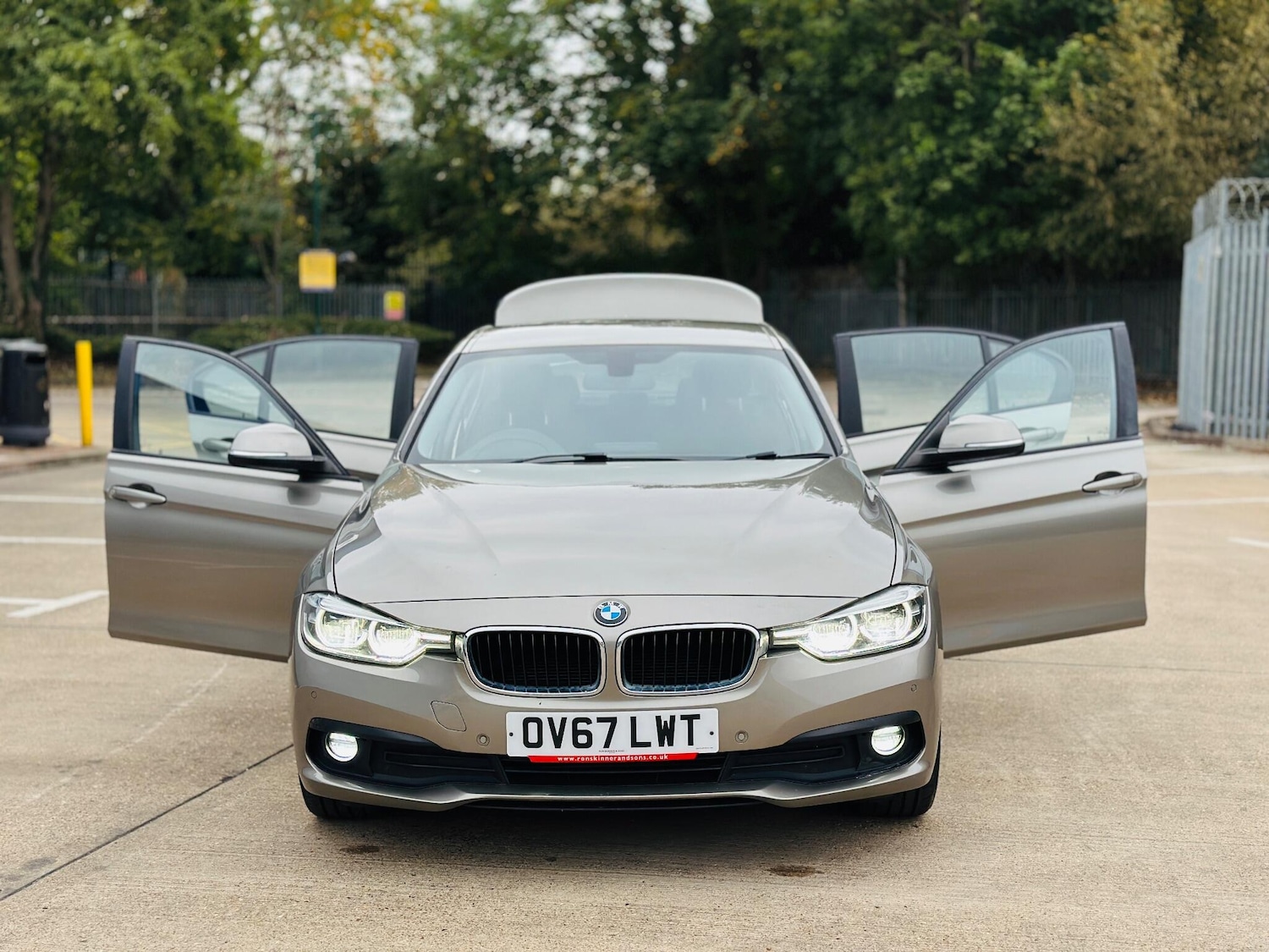 Used BMW 3 Series 2017 for sale - 76238623: Photo 45