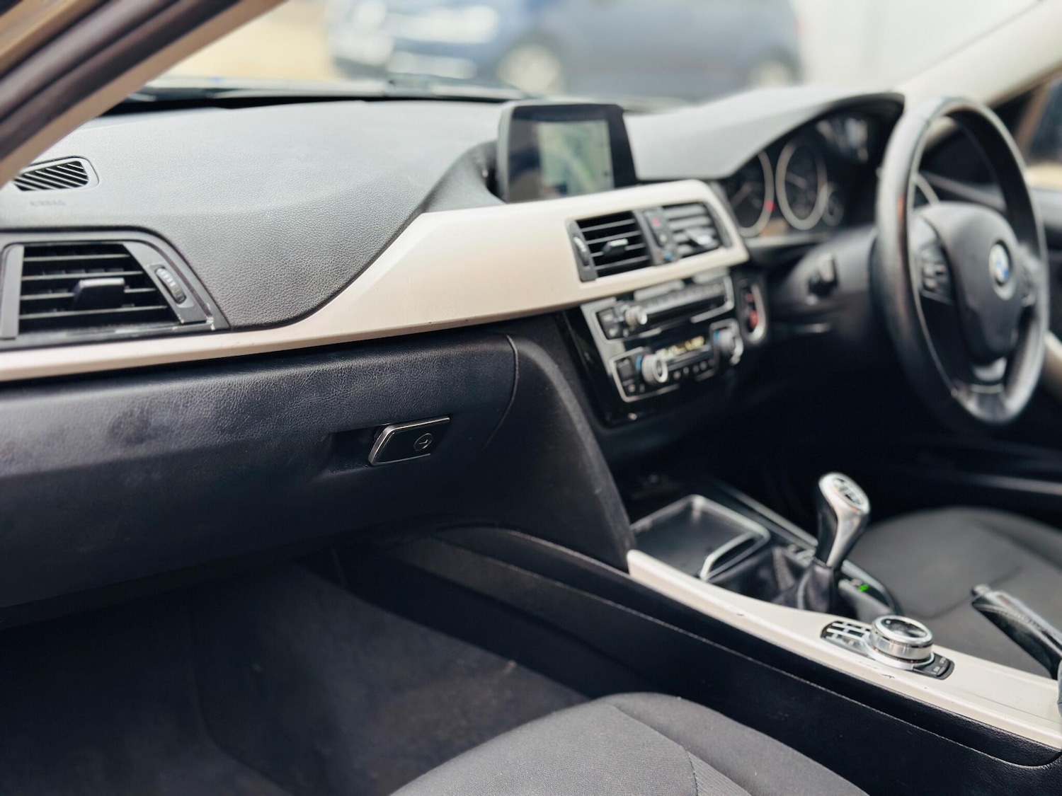 Used BMW 3 Series 2017 for sale - 76238623: Photo 49