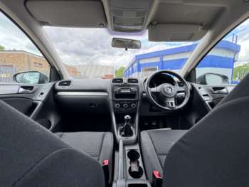Used Volkswagen Golf 2010 for sale - 74738770: Photo