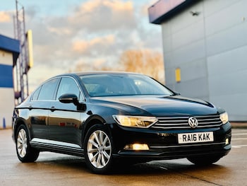 Used Volkswagen Passat 2016 for sale - 77215195: Photo