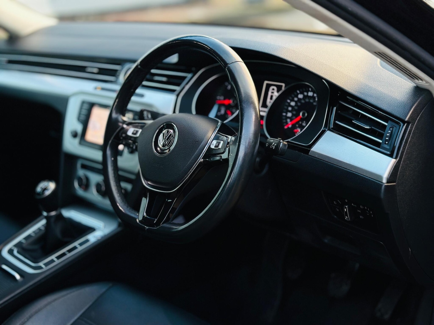 Used Volkswagen Passat 2016 for sale - 77215195: Photo 24