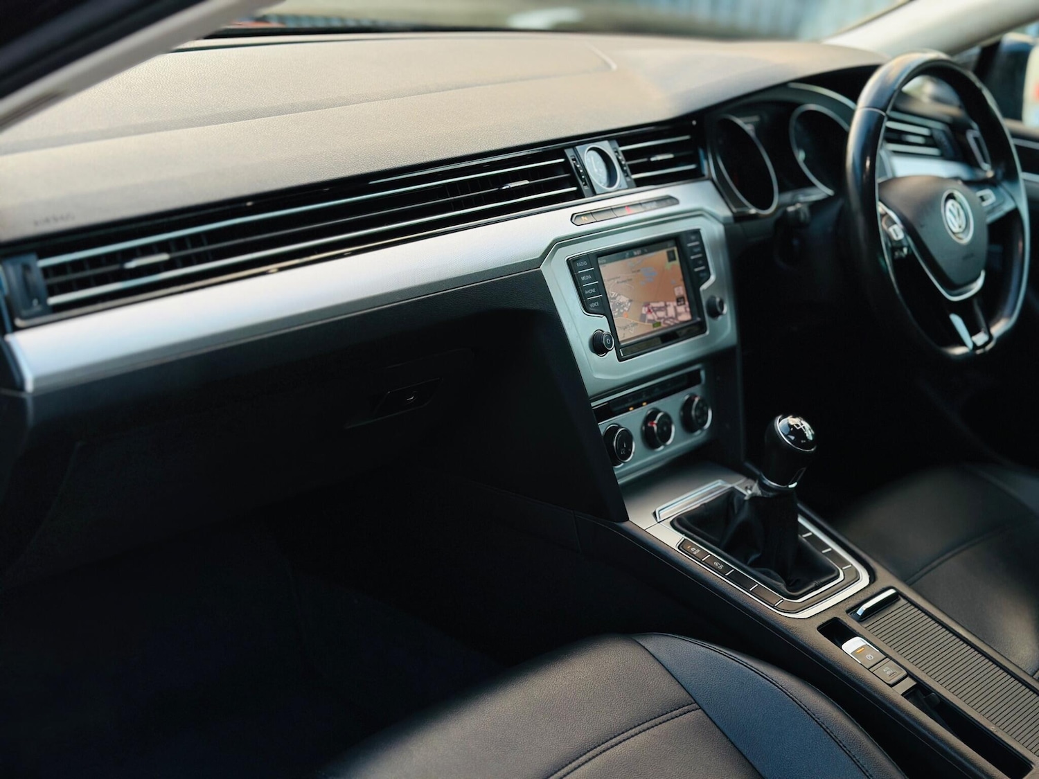 Used Volkswagen Passat 2016 for sale - 77215195: Photo 27