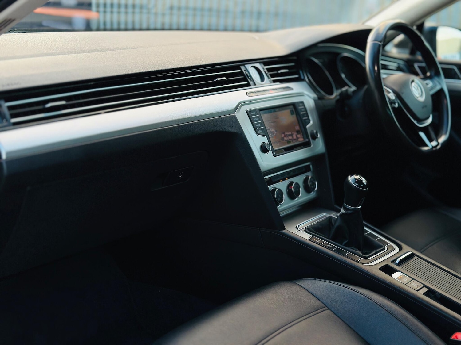 Used Volkswagen Passat 2016 for sale - 77215195: Photo 52