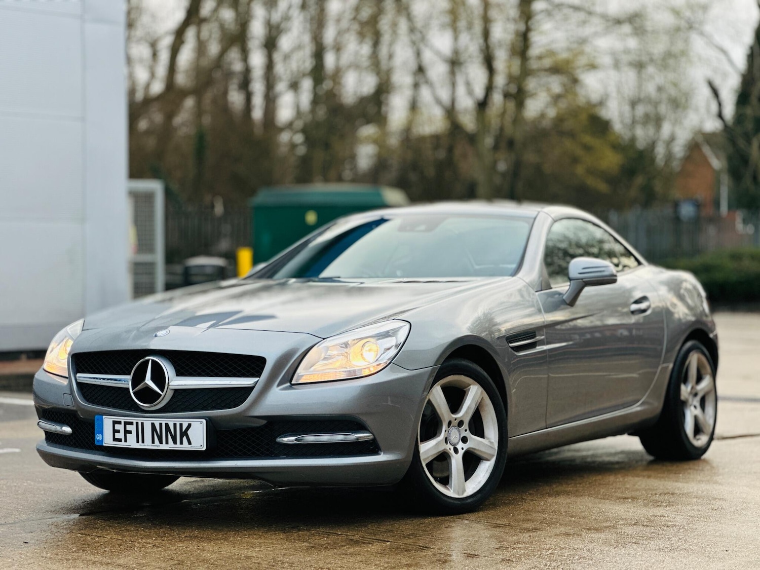 Used Mercedes-Benz SLK 2011 for sale - 77305196: Photo 2