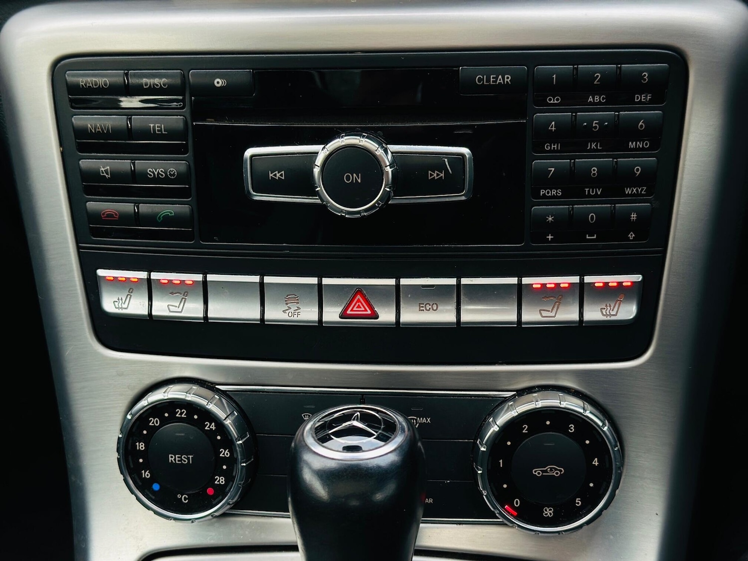 Used Mercedes-Benz SLK 2011 for sale - 77305196: Photo 23