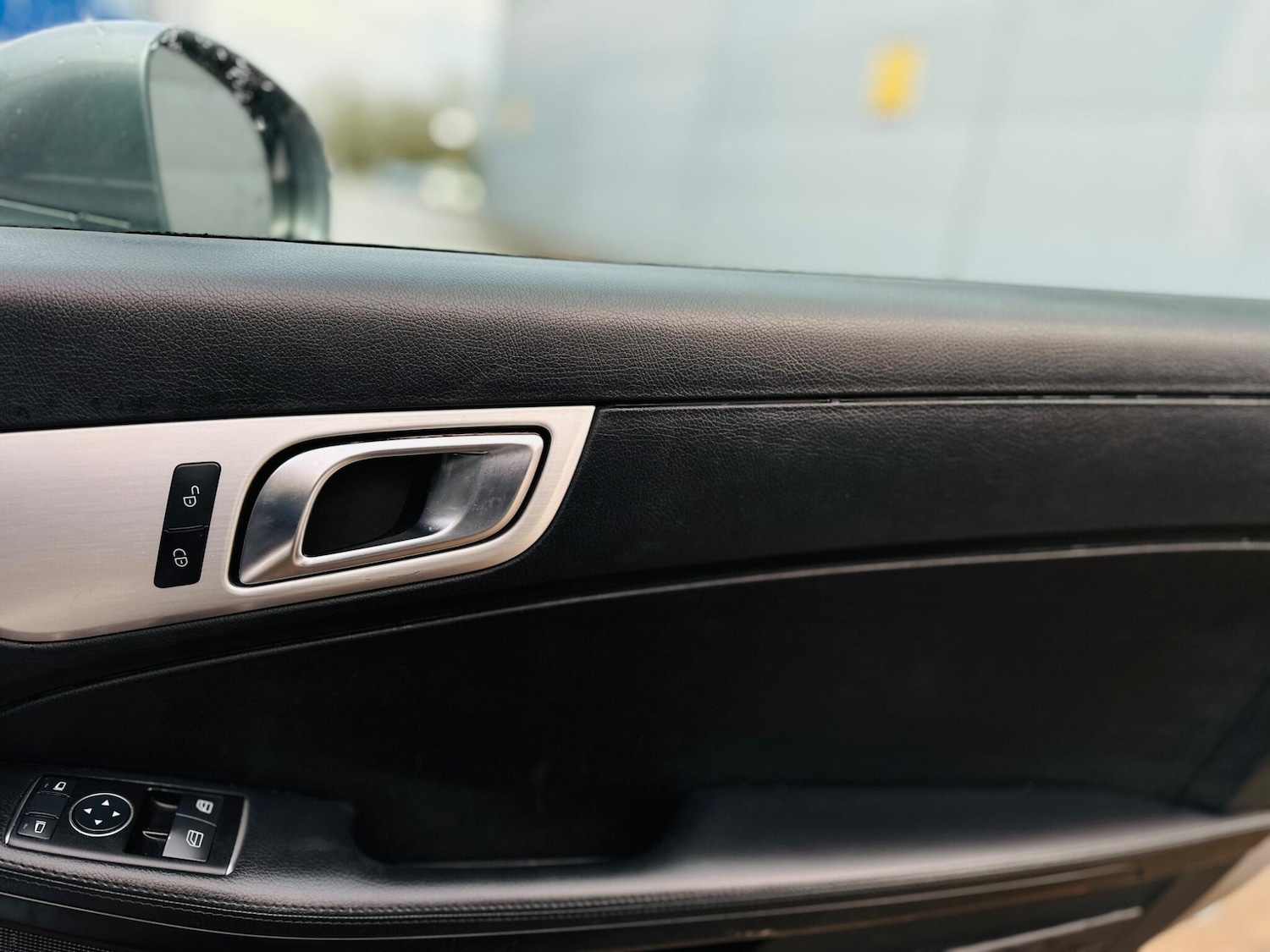 Used Mercedes-Benz SLK 2011 for sale - 77305196: Photo 29