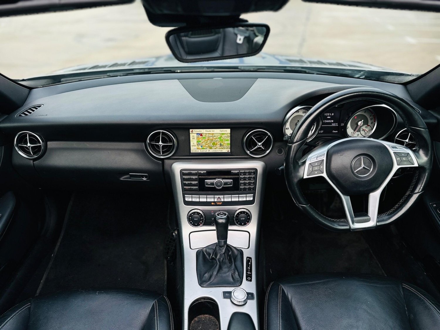 Used Mercedes-Benz SLK 2011 for sale - 77305196: Photo 36