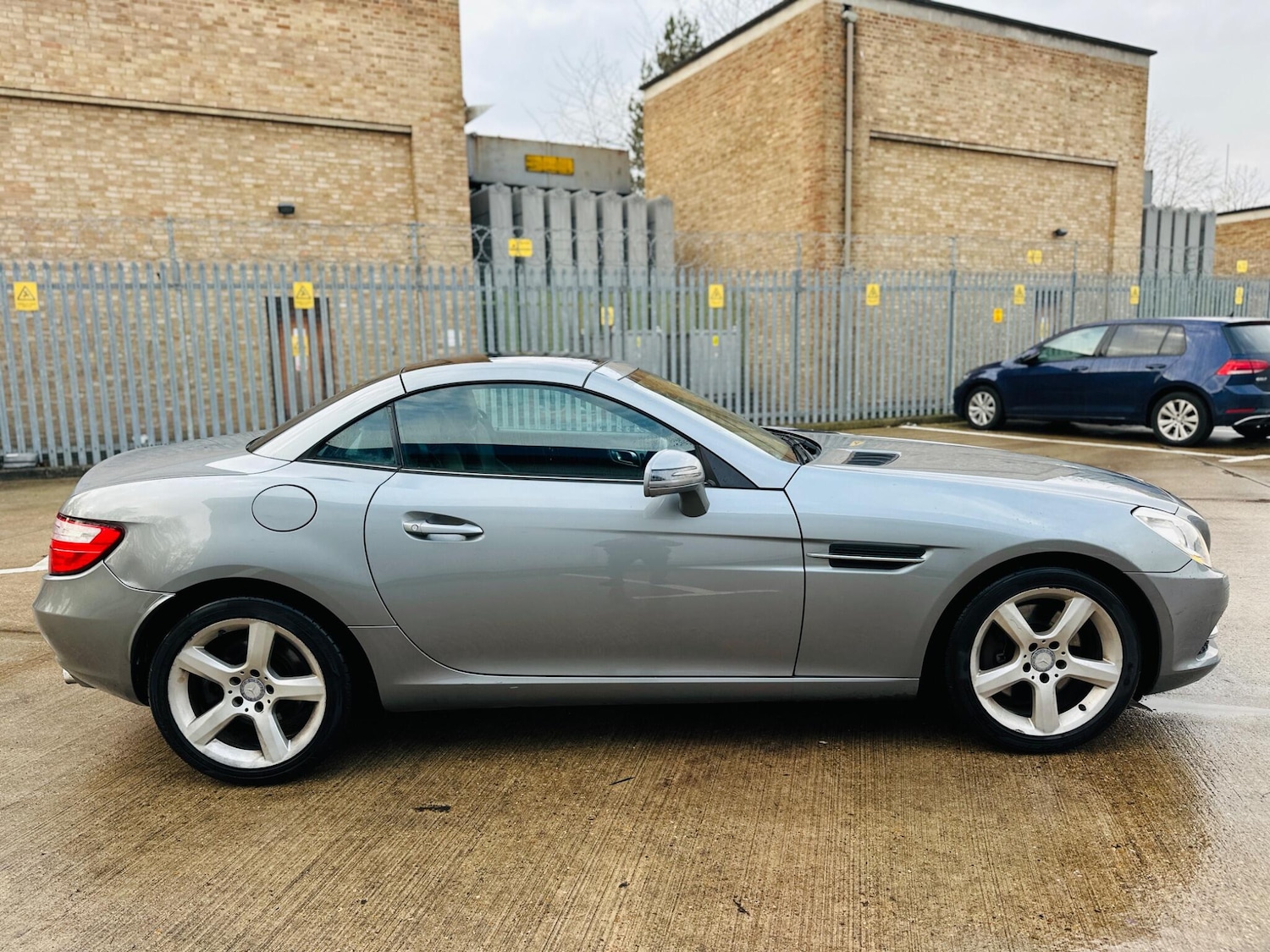 Used Mercedes-Benz SLK 2011 for sale - 77305196: Photo 50