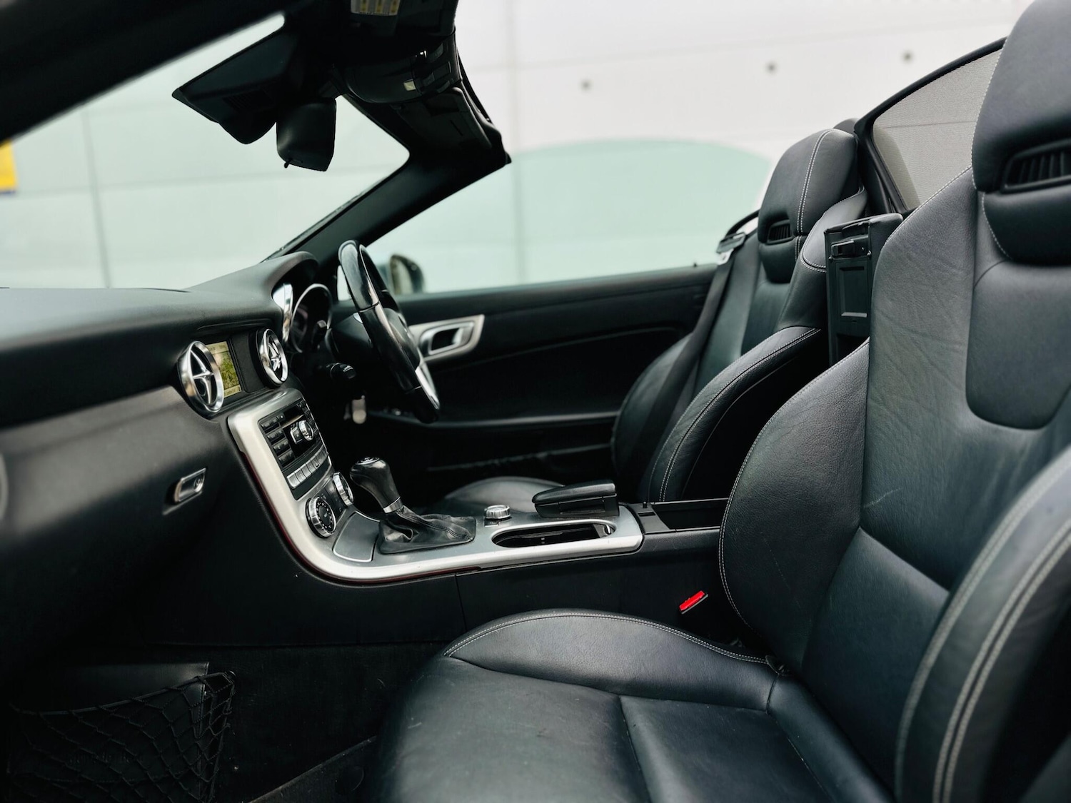 Used Mercedes-Benz SLK 2011 for sale - 77305196: Photo 65