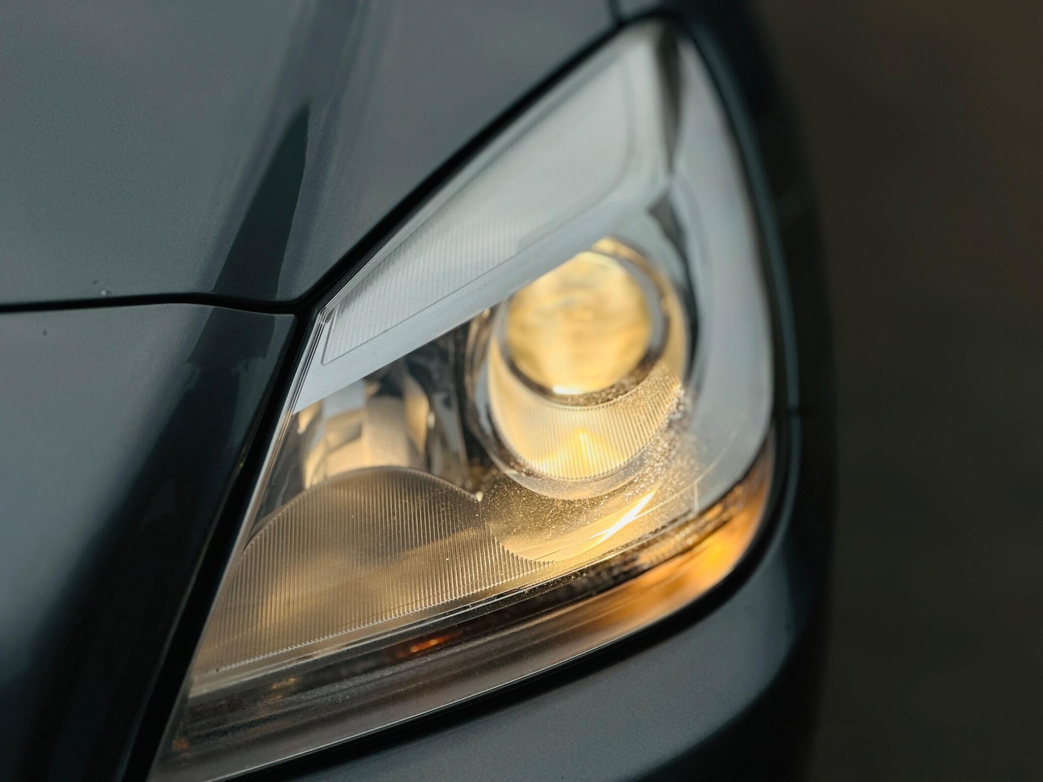 Used Mercedes-Benz SLK 2011 for sale - 77305196: Photo 69