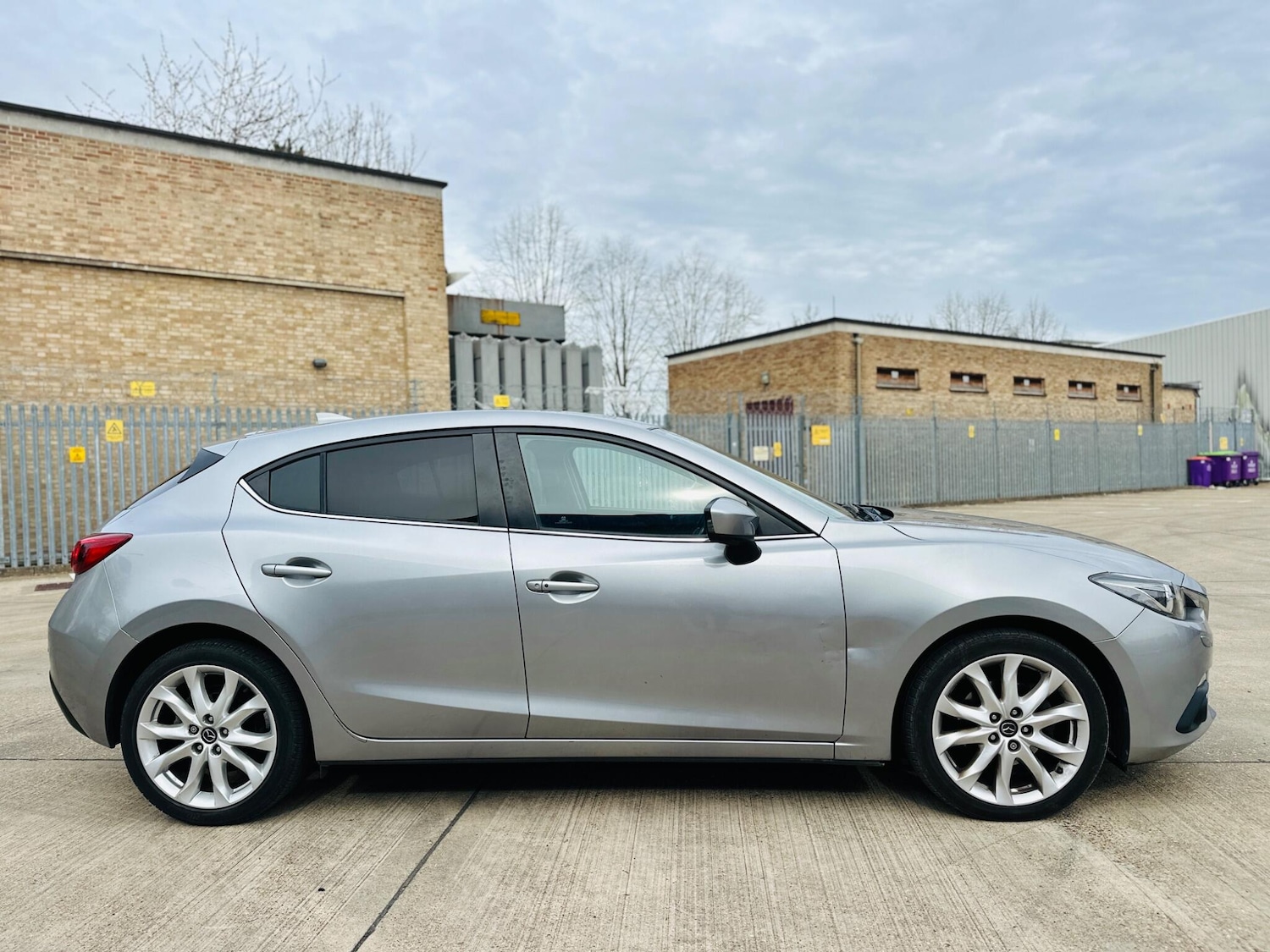 Used Mazda Mazda3 2015 for sale - 78062971: Photo 8