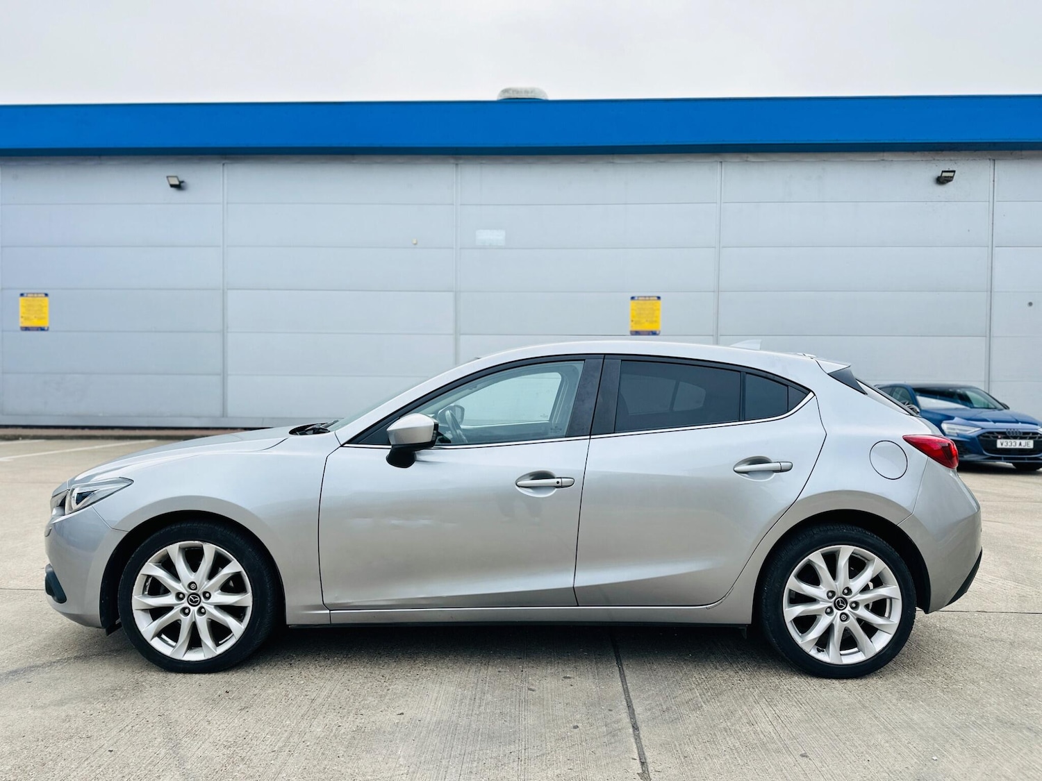 Used Mazda Mazda3 2015 for sale - 78062971: Photo 9