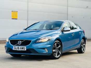 Used Volvo V40 2016 for sale - 75949766: Photo