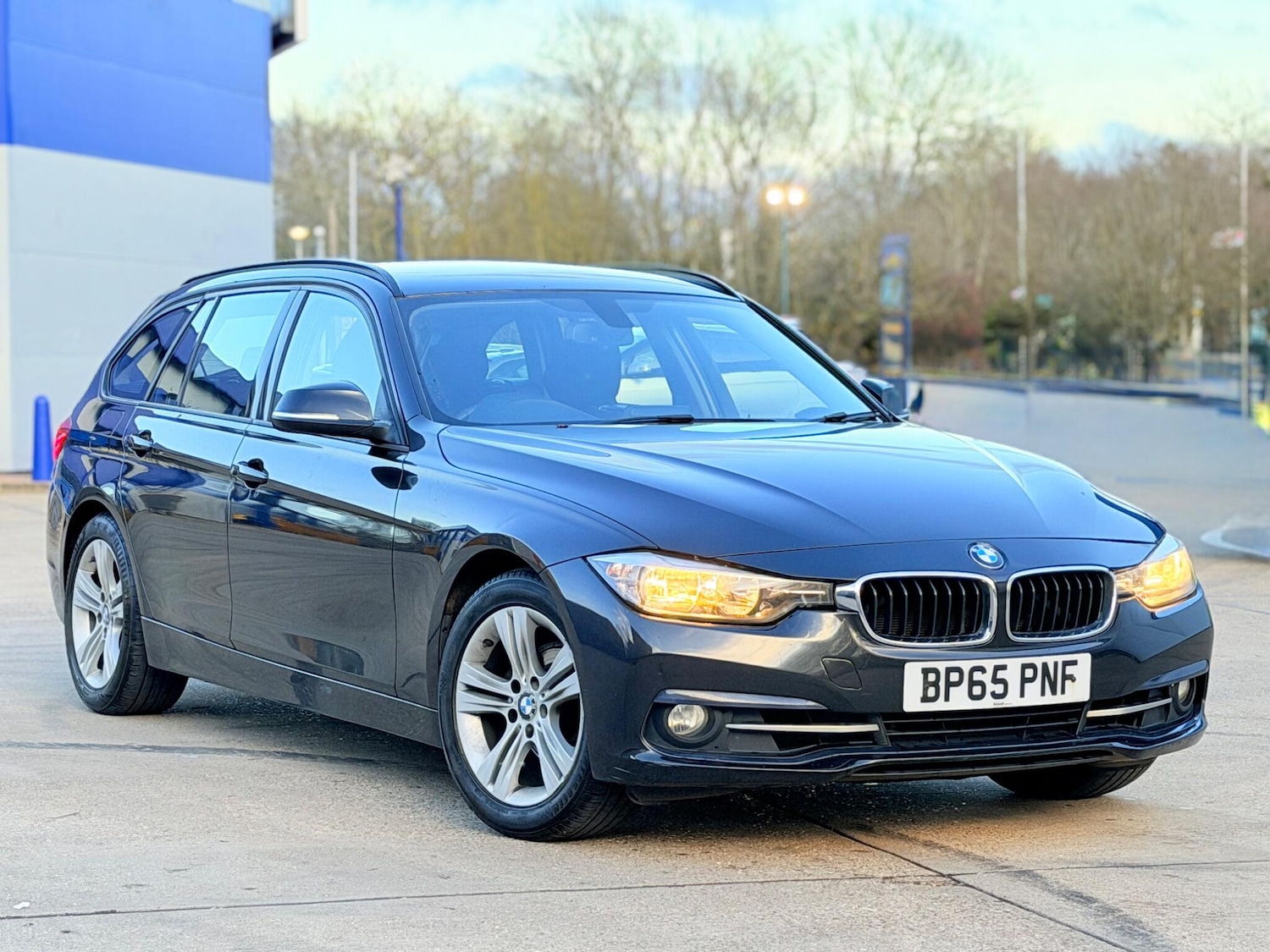 Used BMW 3 Series for sale - 77267271: Photo 2