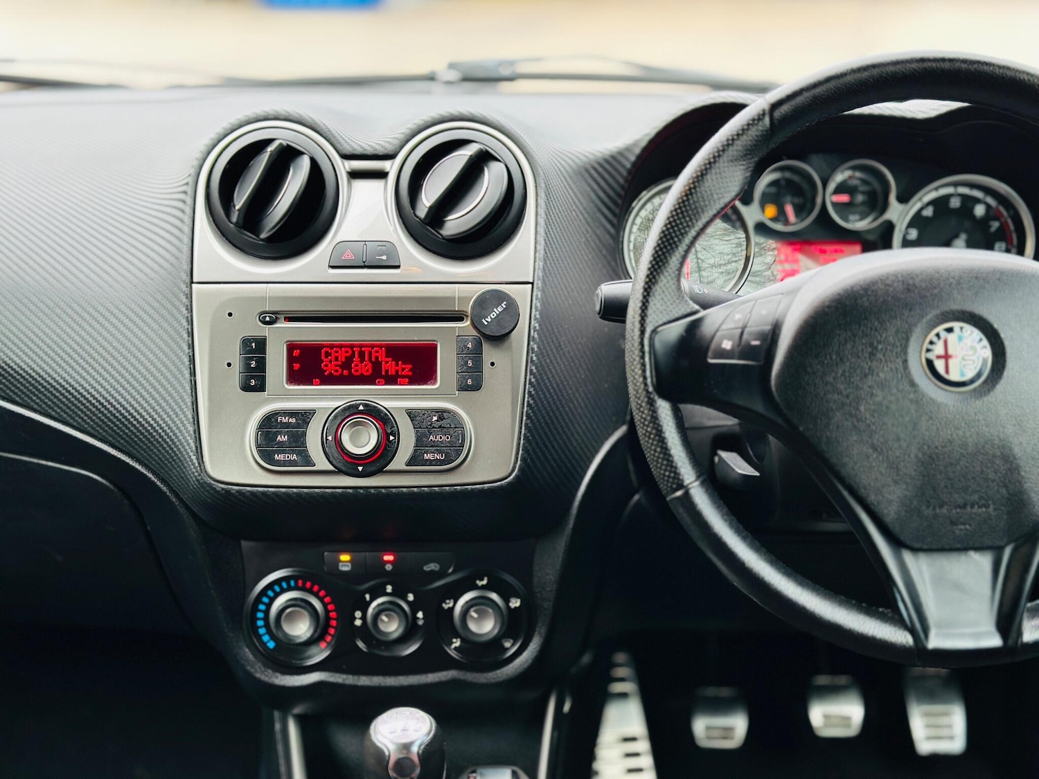 Used Alfa Romeo MiTo 2010 for sale - 77305407: Photo 13