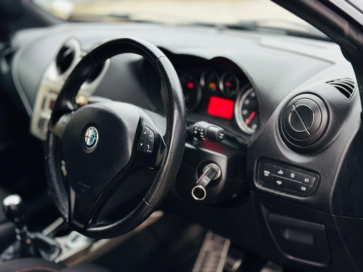 Used Alfa Romeo MiTo 2010 for sale - 77305407: Photo 24