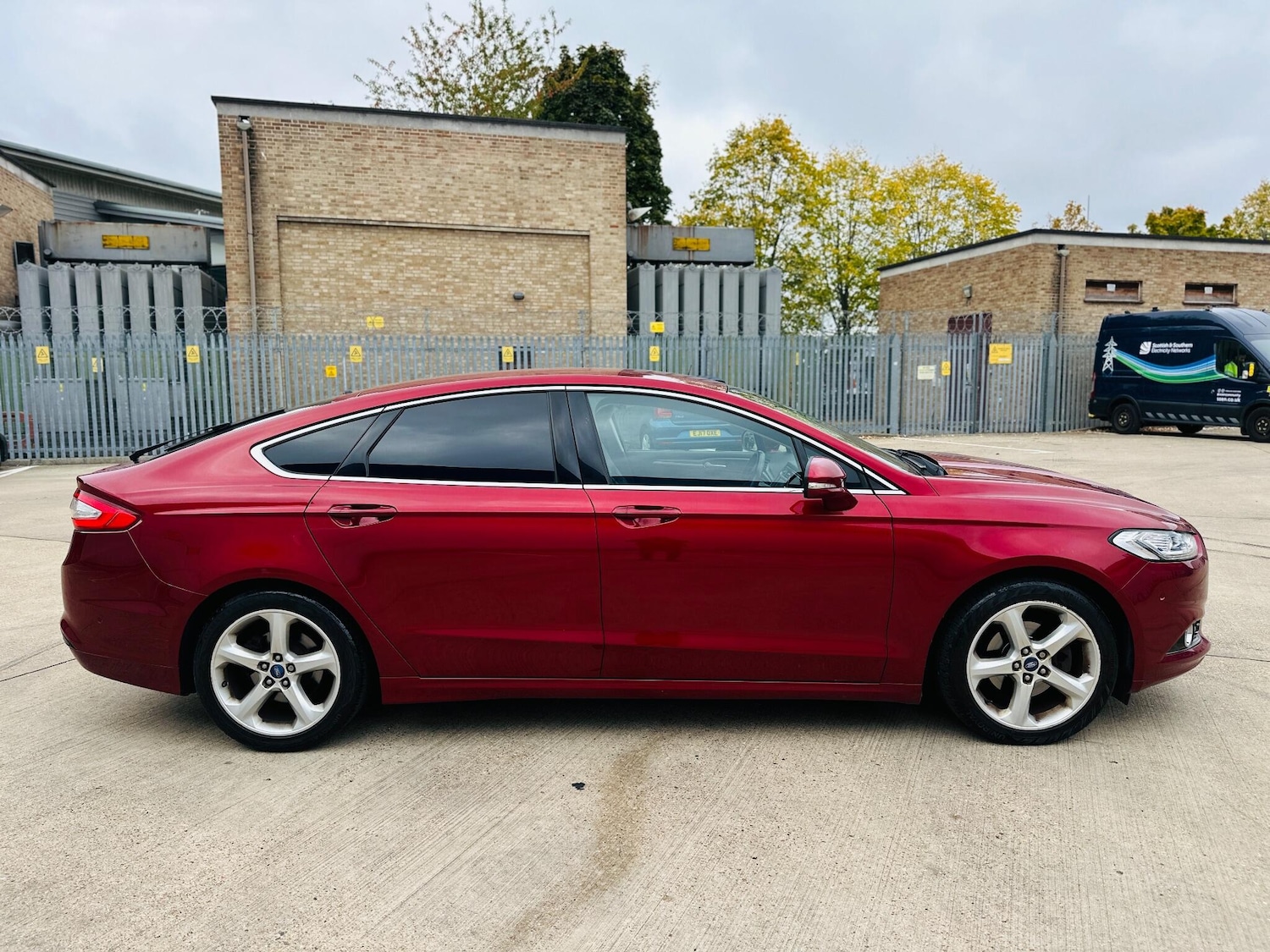 Used Ford Mondeo 2015 for sale - 77029555: Photo 42
