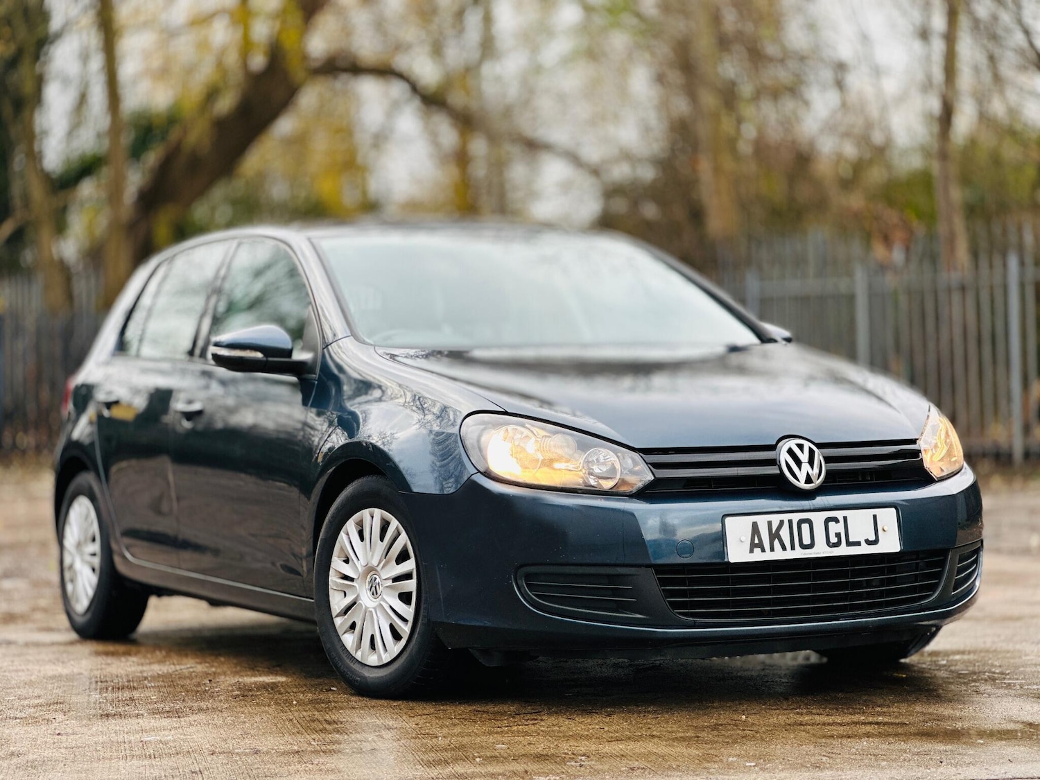 Used Volkswagen Golf 2010 for sale - 76926311: Photo 1
