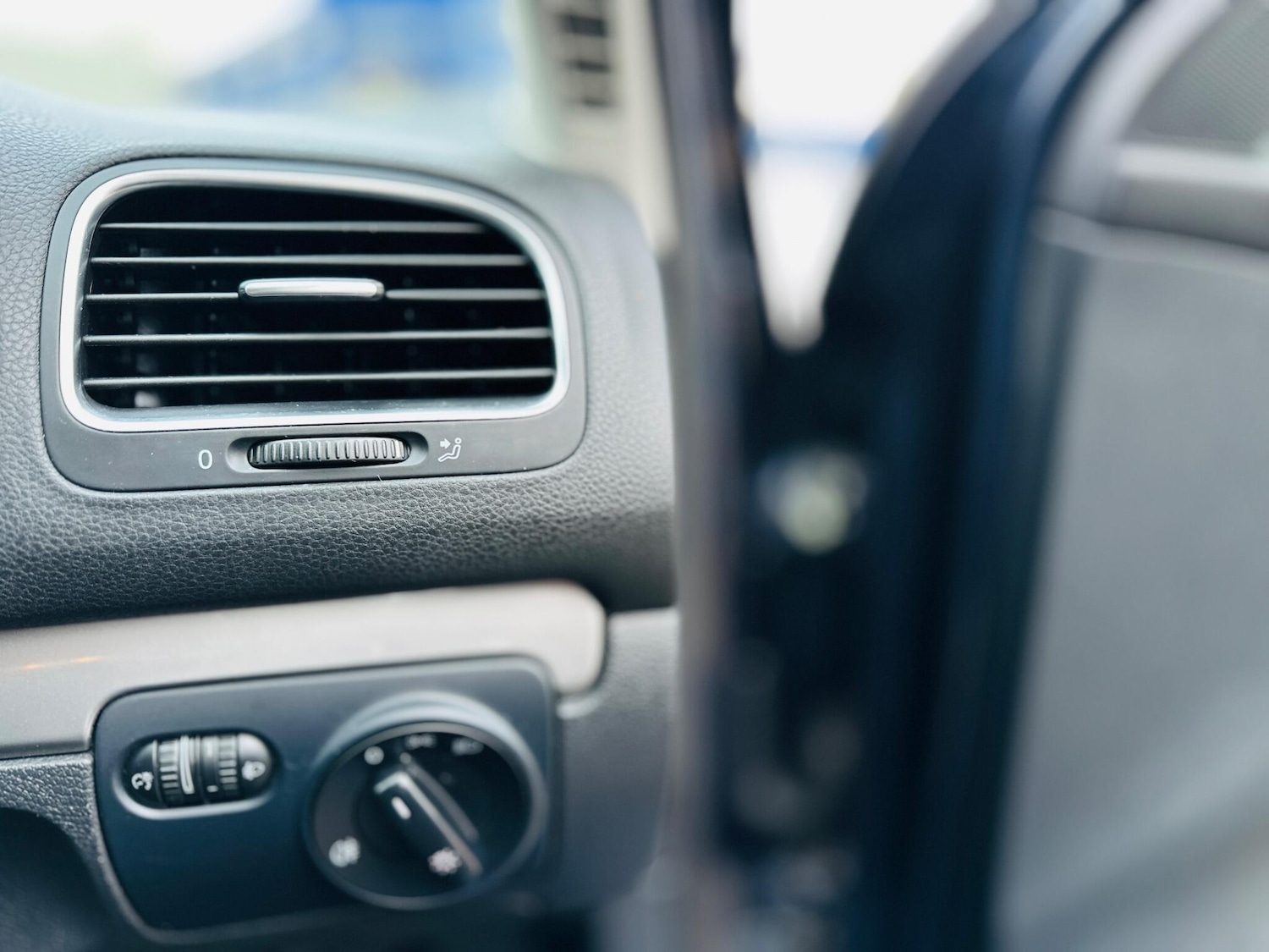 Used Volkswagen Golf 2010 for sale - 76926311: Photo 13