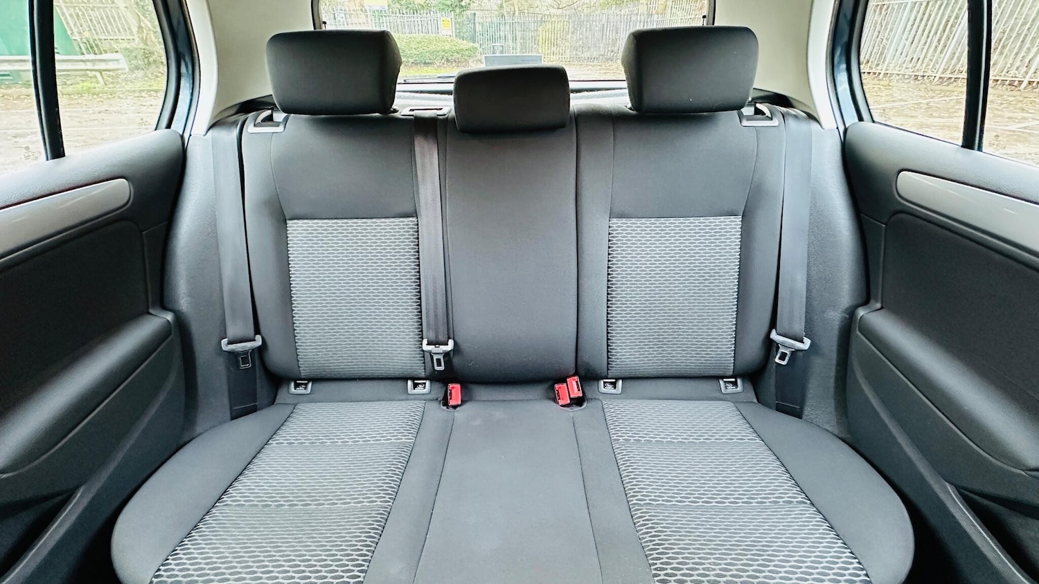 Used Volkswagen Golf 2010 for sale - 76926311: Photo 33