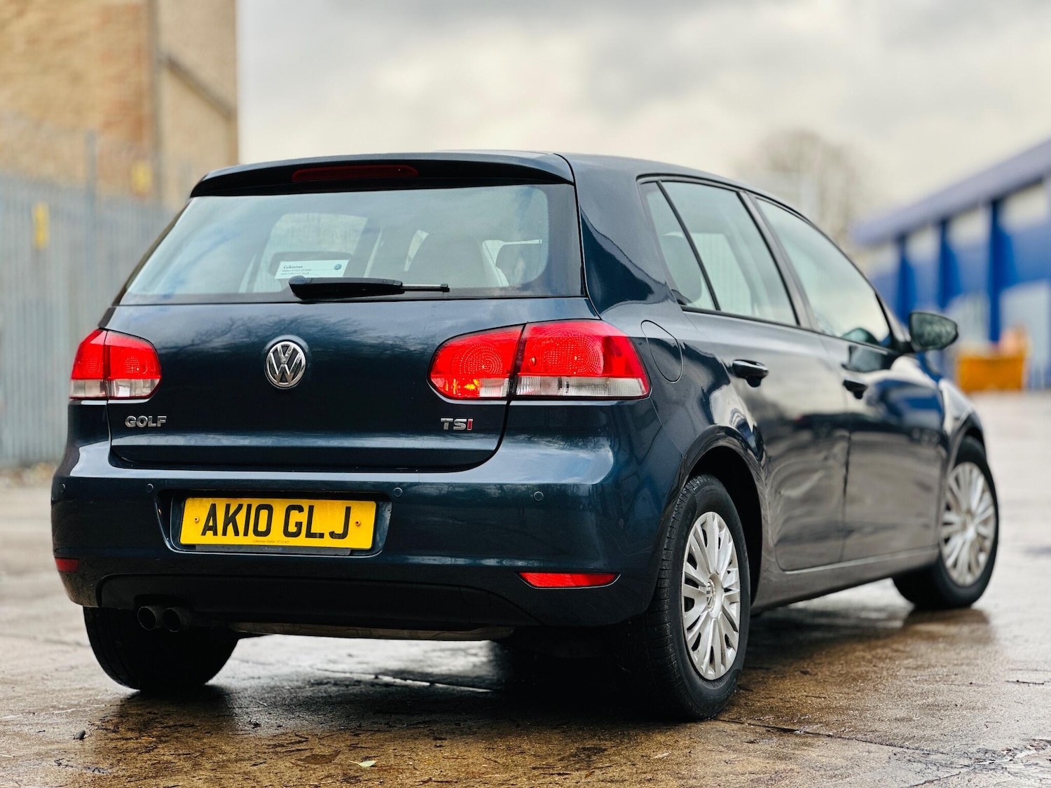 Used Volkswagen Golf 2010 for sale - 76926311: Photo 4