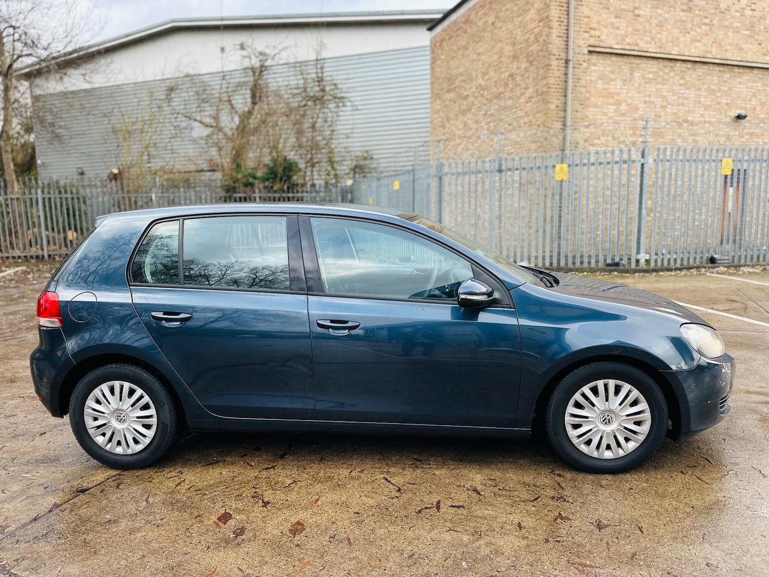 Used Volkswagen Golf 2010 for sale - 76926311: Photo 42