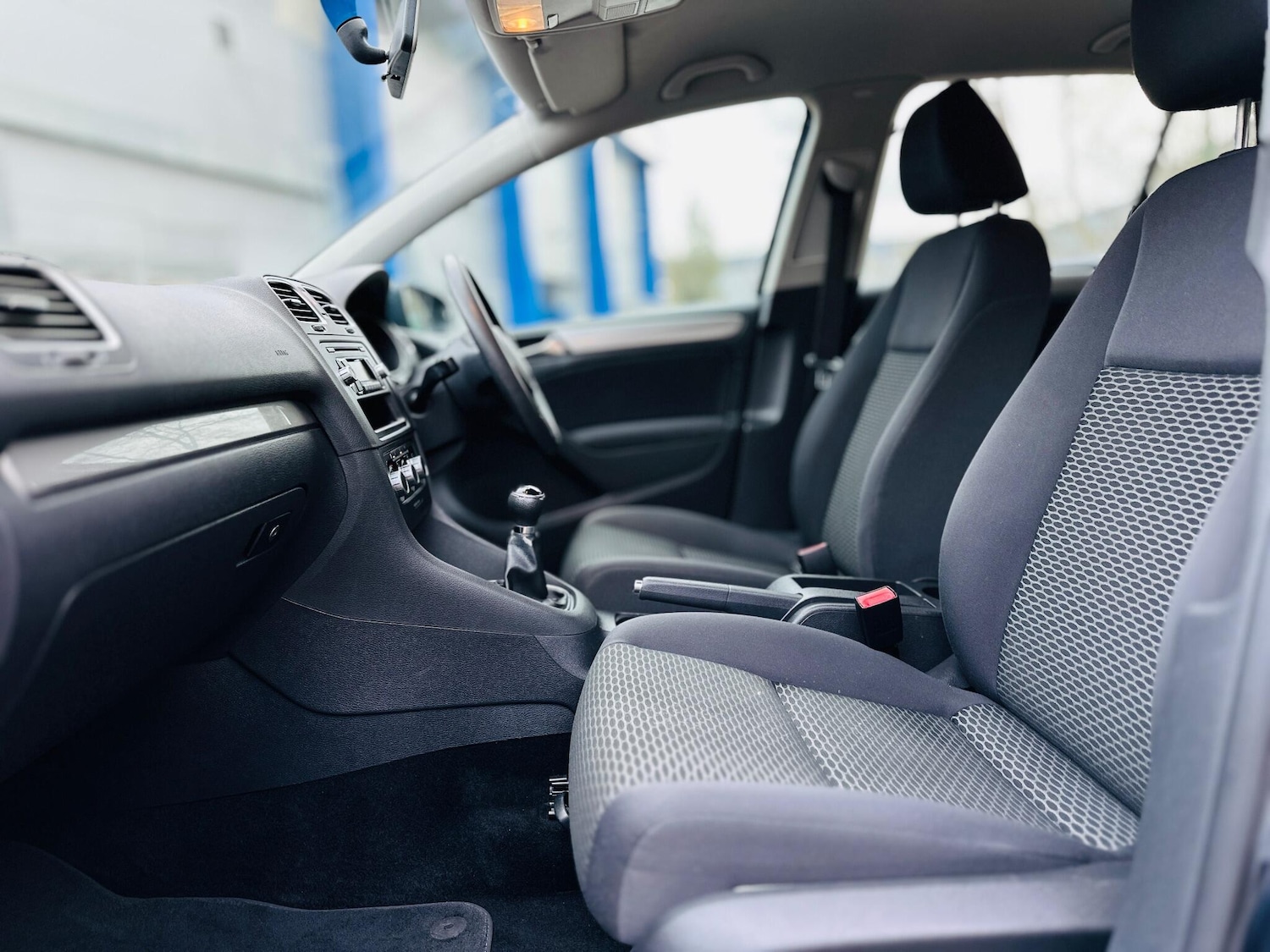 Used Volkswagen Golf 2010 for sale - 76926311: Photo 51