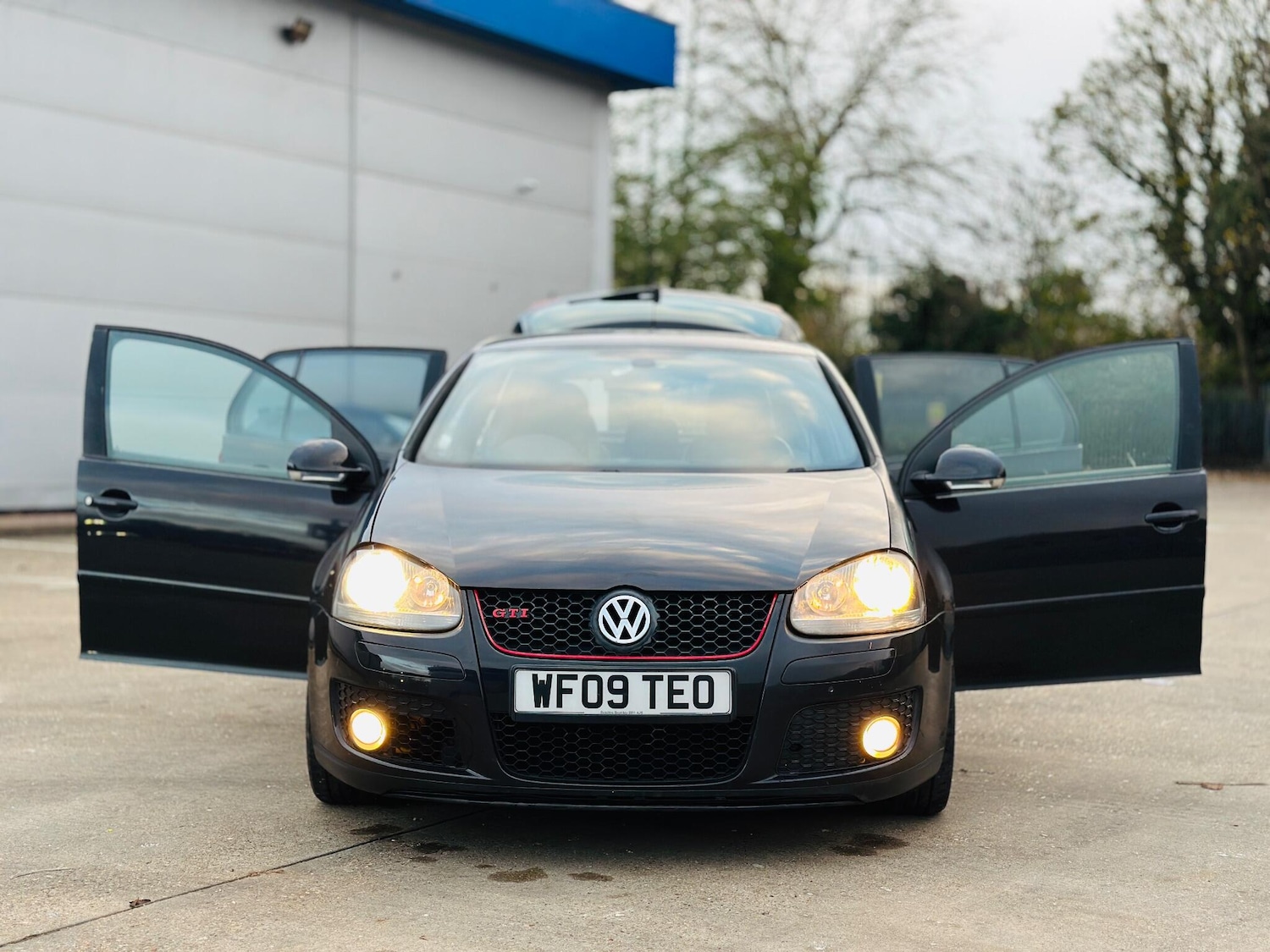 Used Volkswagen Golf 2009 for sale - 76801625: Photo 10