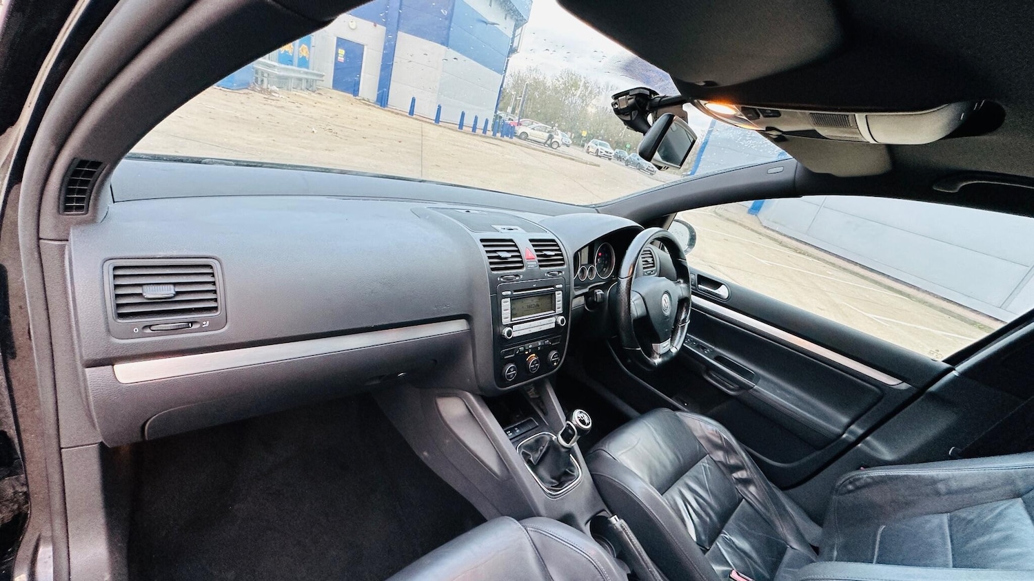 Used Volkswagen Golf 2009 for sale - 76801625: Photo 25