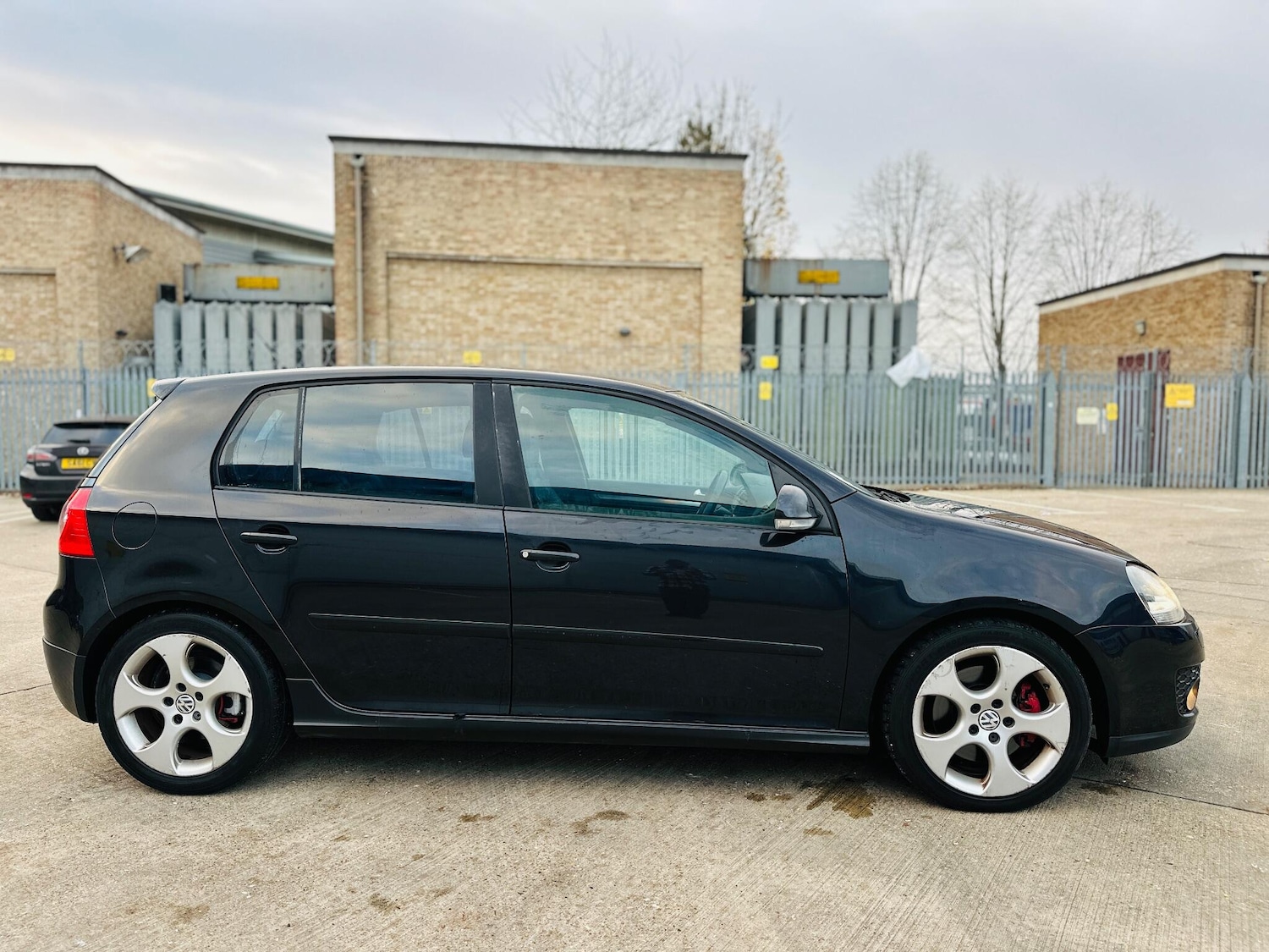 Used Volkswagen Golf 2009 for sale - 76801625: Photo 8