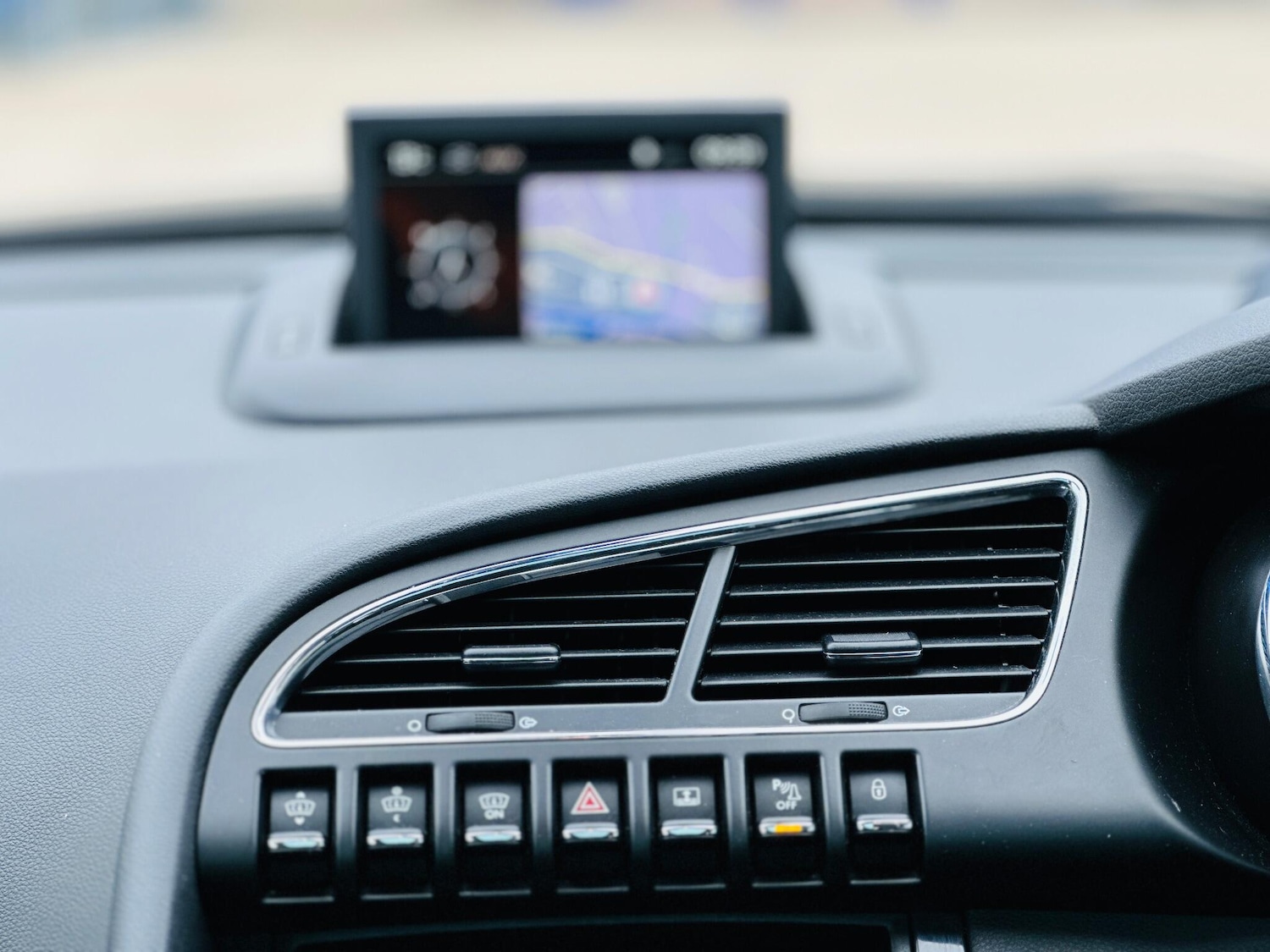 Used Peugeot 3008 2016 for sale - 76251294: Photo 18