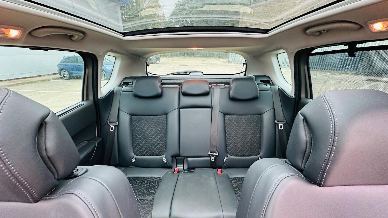 Used Peugeot 3008 2016 for sale - 76251294: Photo 35