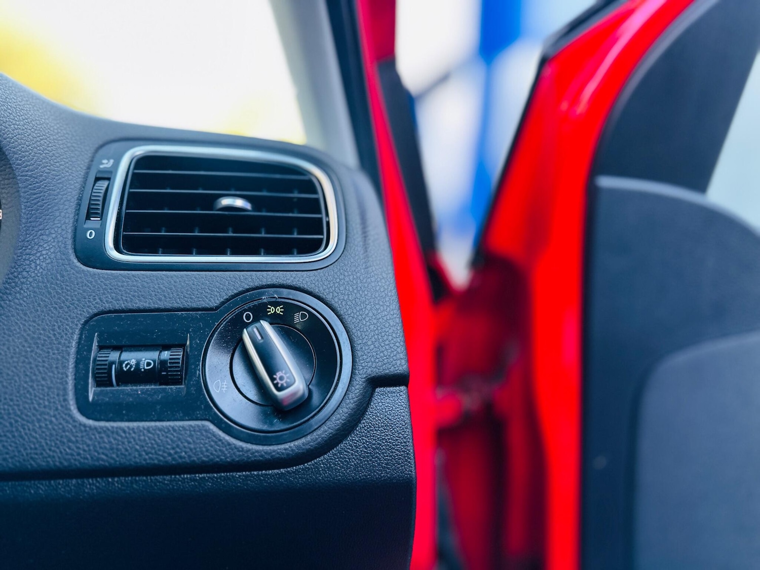 Used Volkswagen Polo 2011 for sale - 76166728: Photo 13