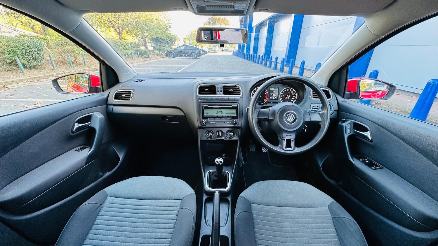 Used Volkswagen Polo 2011 for sale - 76166728: Photo 28