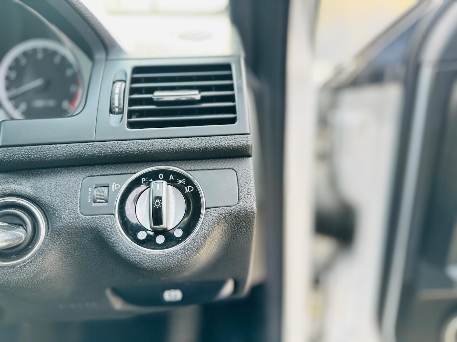 Used Mercedes-Benz C Class 2009 for sale - 78007469: Photo 14