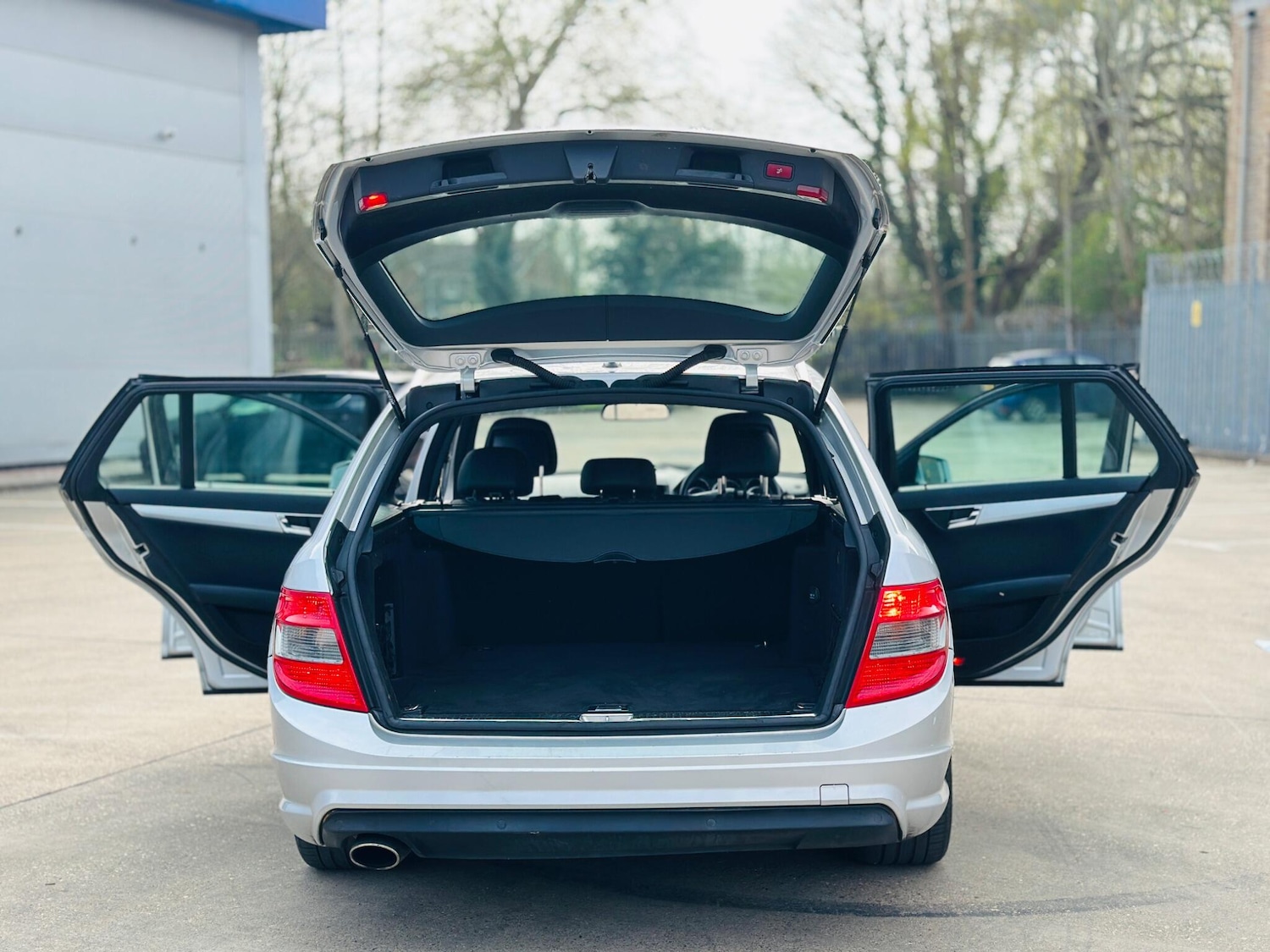 Used Mercedes-Benz C Class 2009 for sale - 78007469: Photo 37