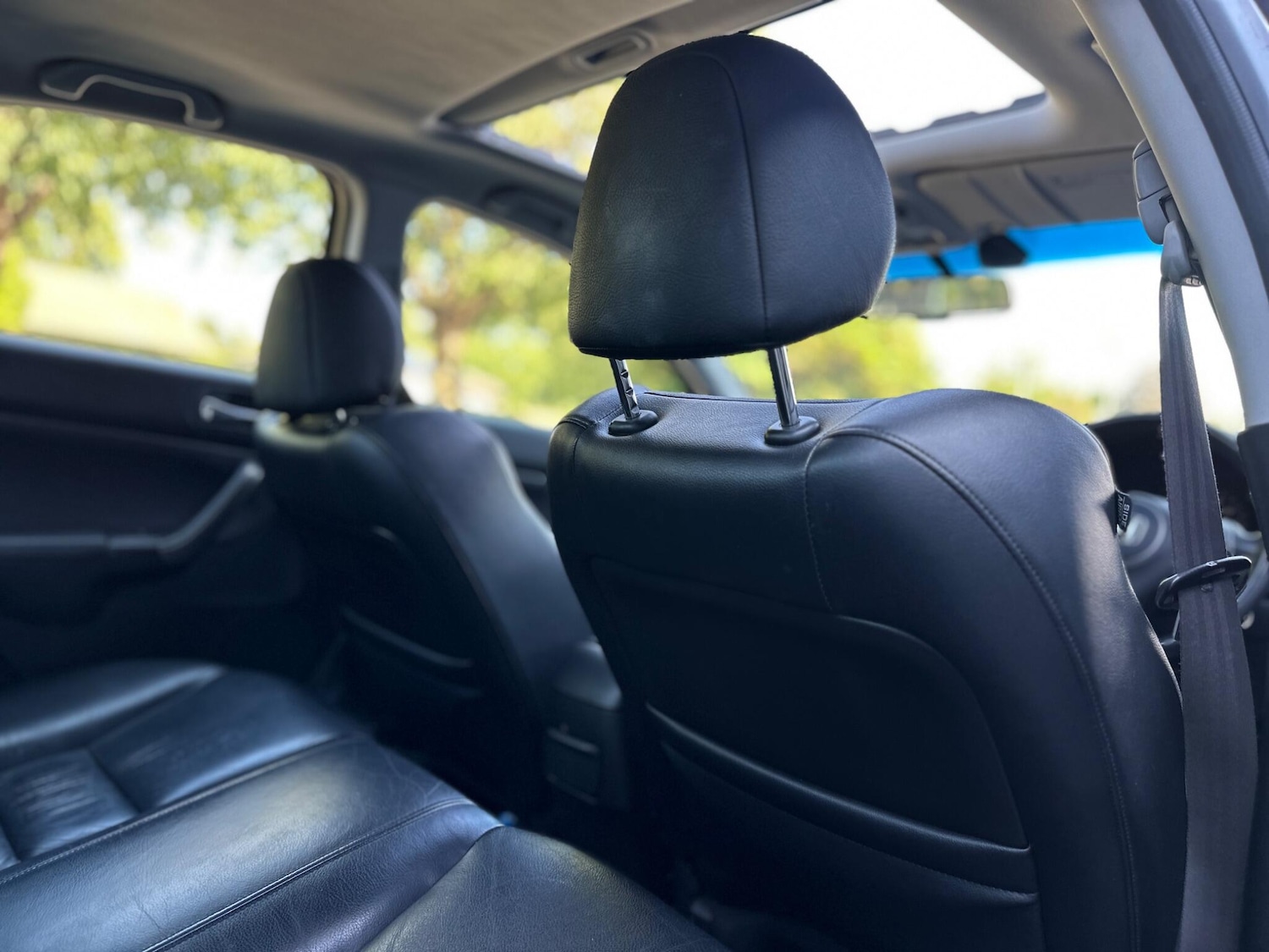 Vehicle 28
