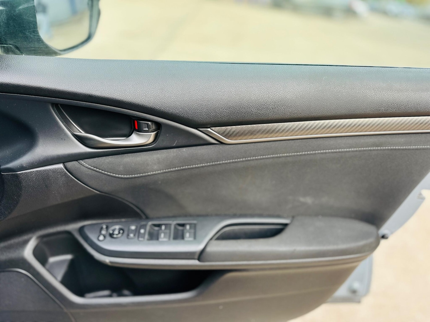 Used Honda Civic 2017 for sale - 76327230: Photo 21